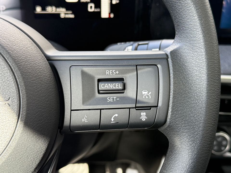 2025 Nissan Kicks