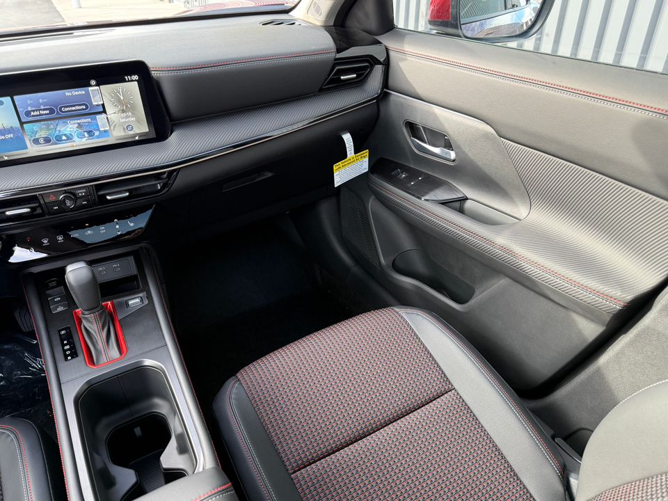 2025 Nissan Kicks