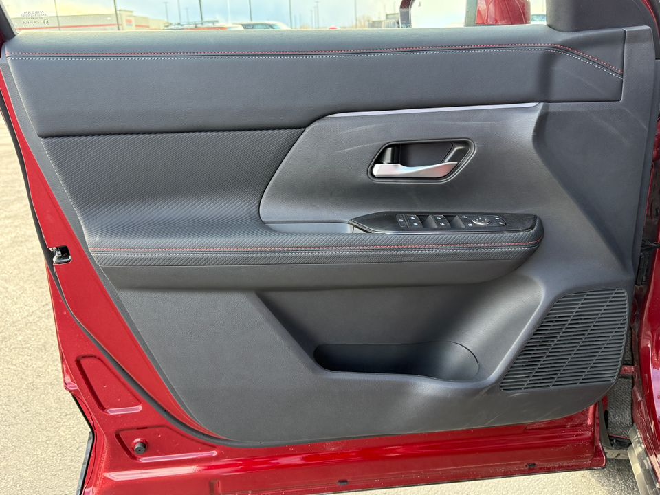 2025 Nissan Kicks