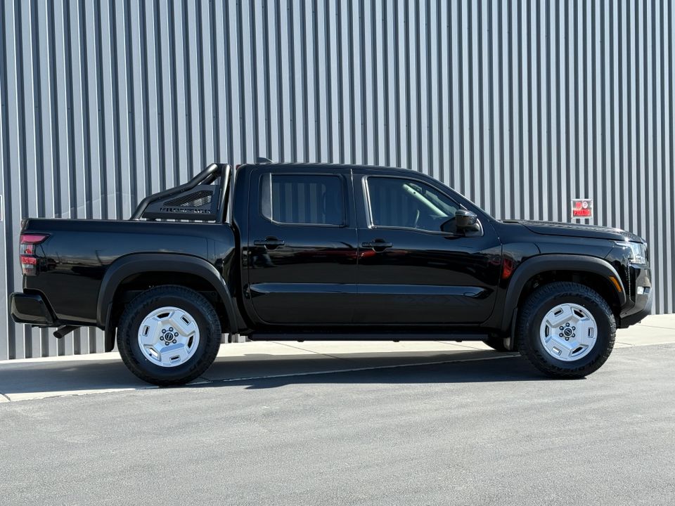 2024 Nissan Frontier
