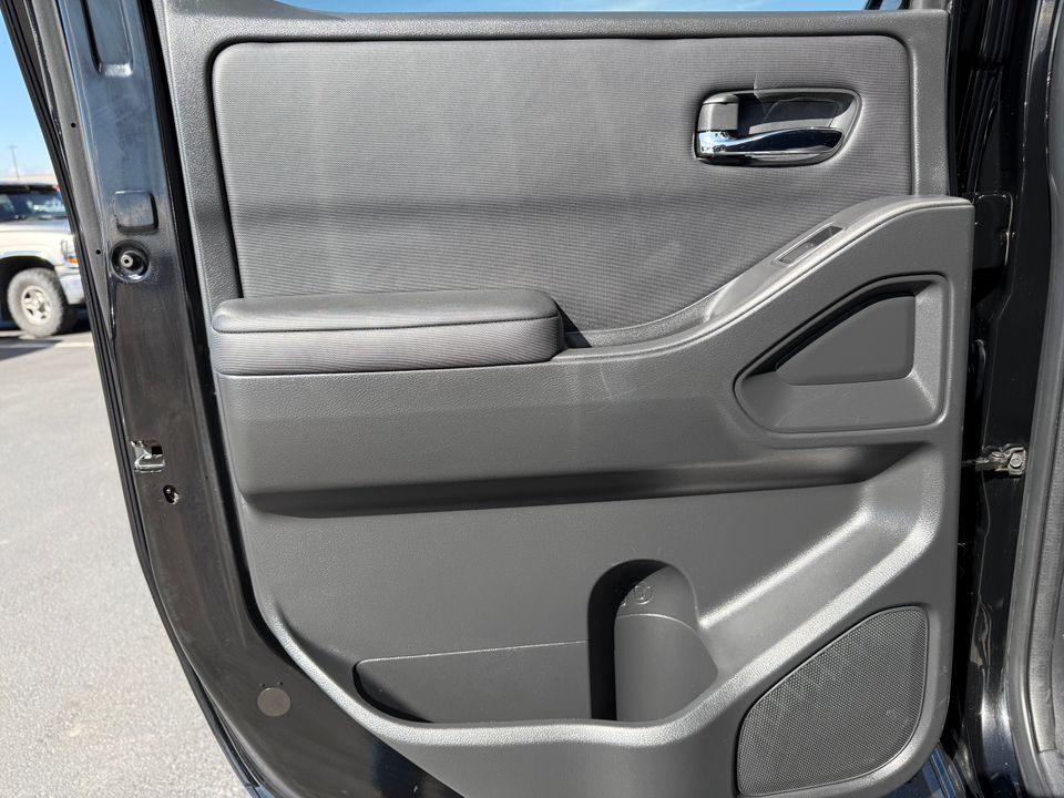 2024 Nissan Frontier