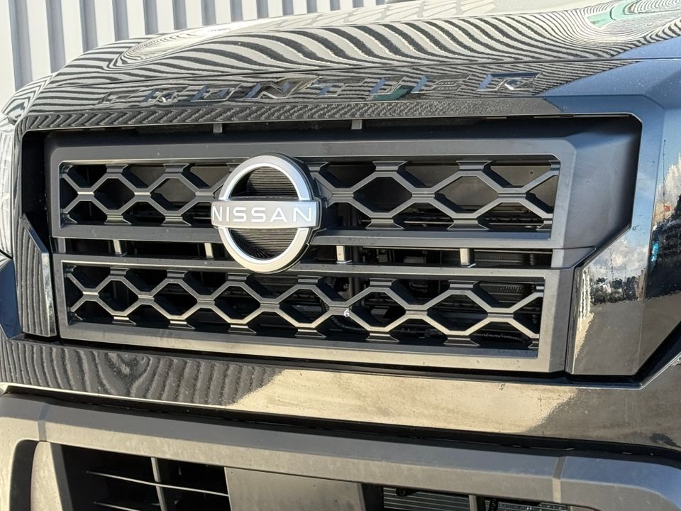 2024 Nissan Frontier