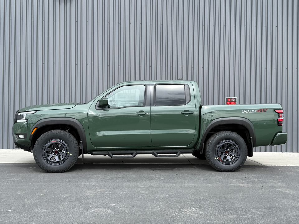 2025 Nissan Frontier