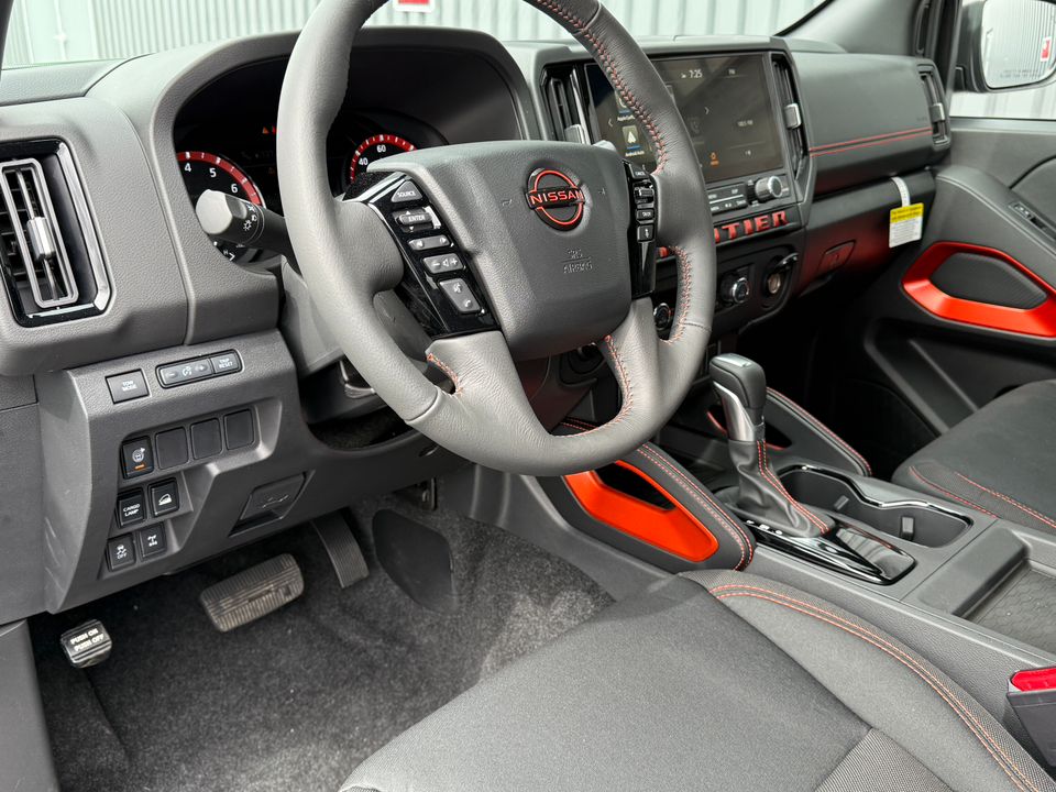 2025 Nissan Frontier