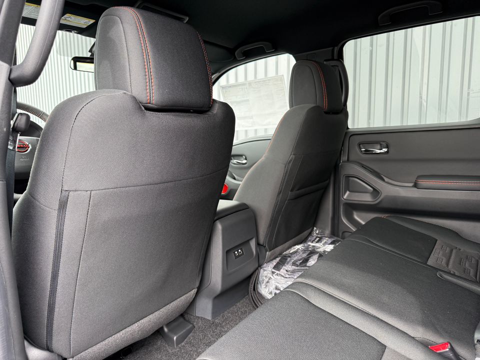2025 Nissan Frontier