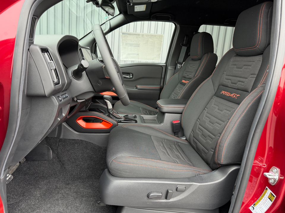 2025 Nissan Frontier