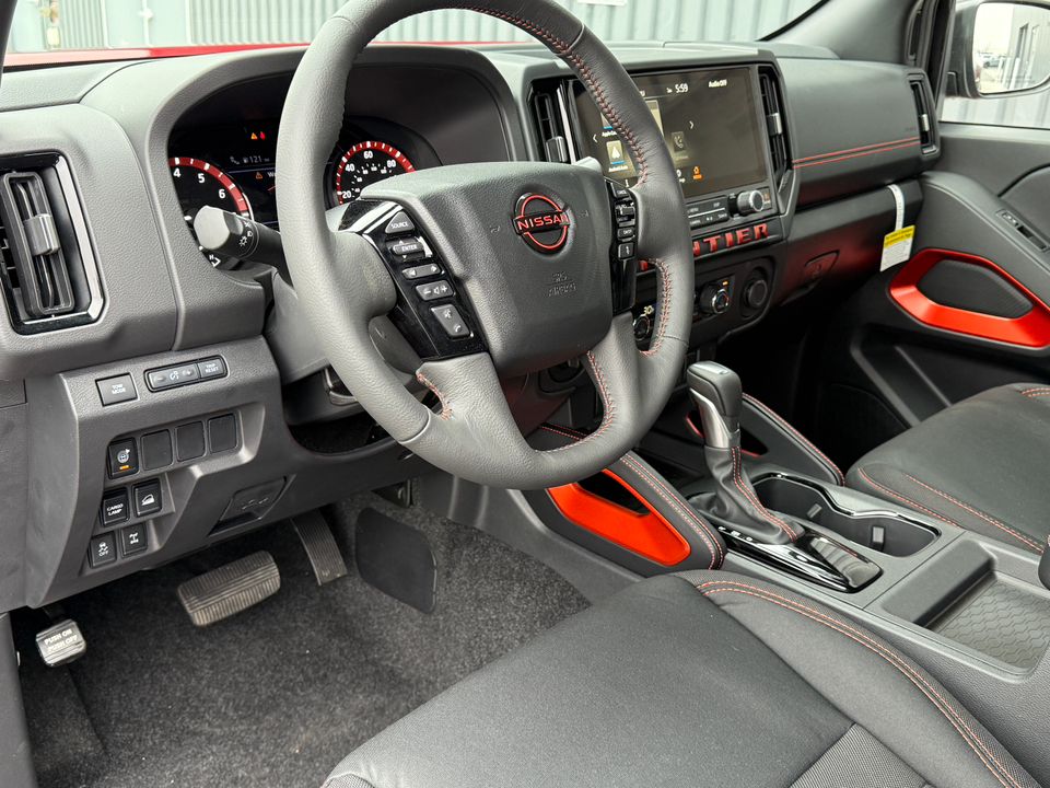 2025 Nissan Frontier
