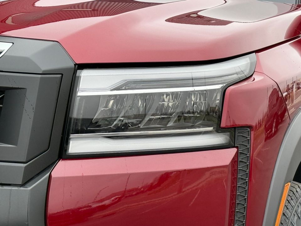 2025 Nissan Frontier