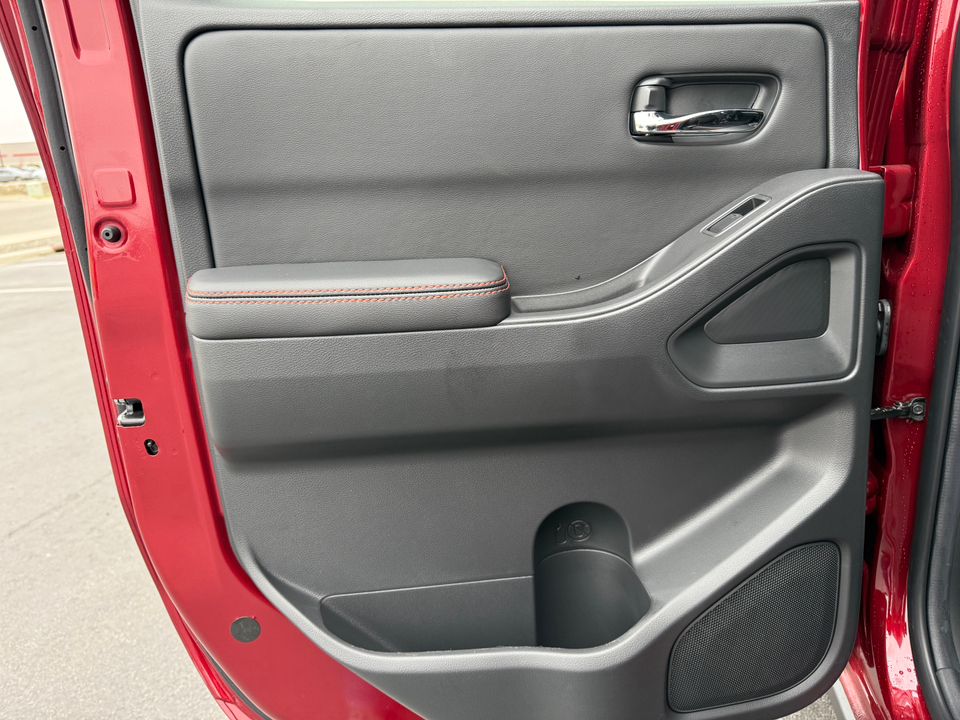2025 Nissan Frontier