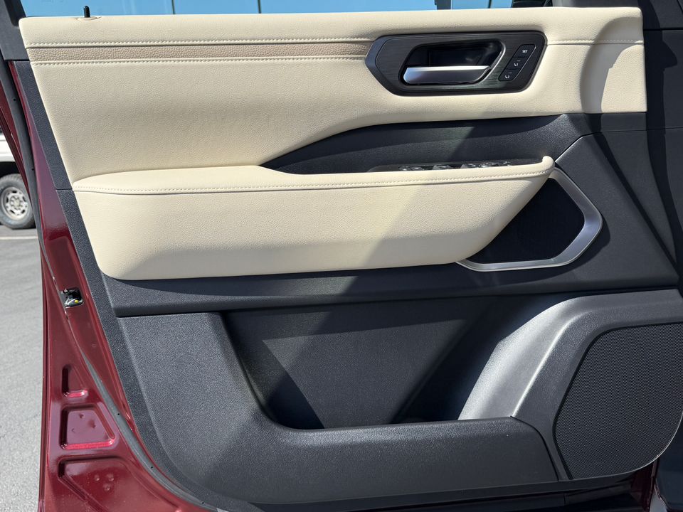 2025 Nissan Armada