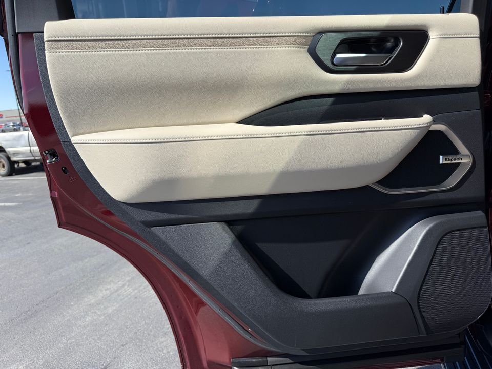 2025 Nissan Armada