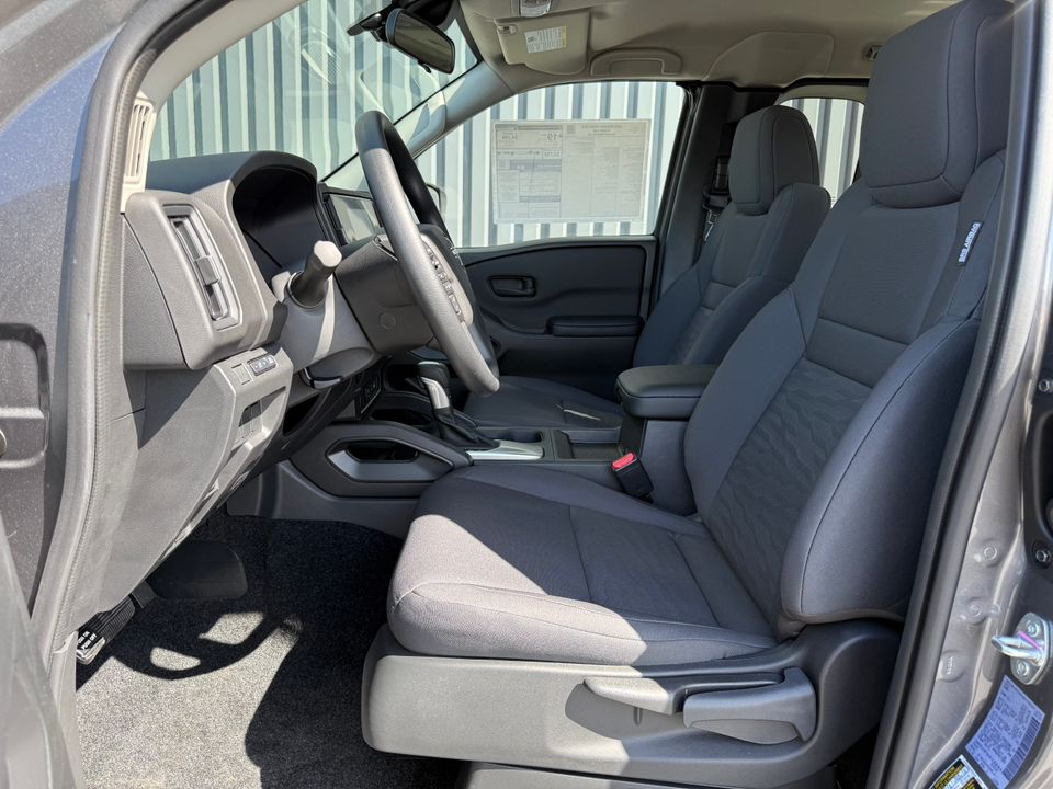 2025 Nissan Frontier