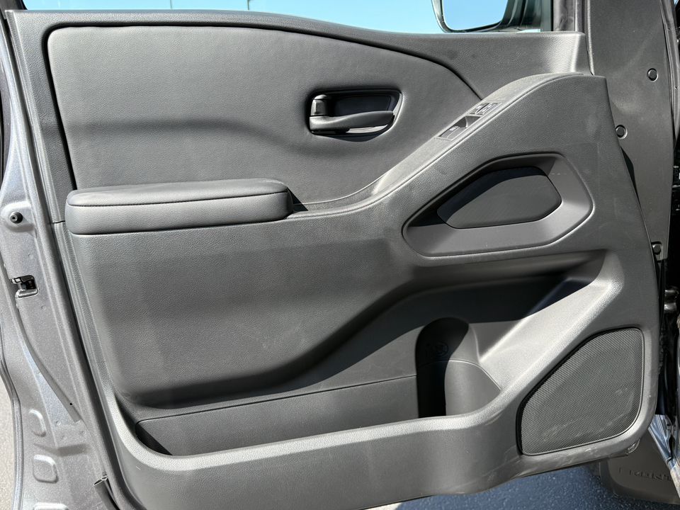 2025 Nissan Frontier