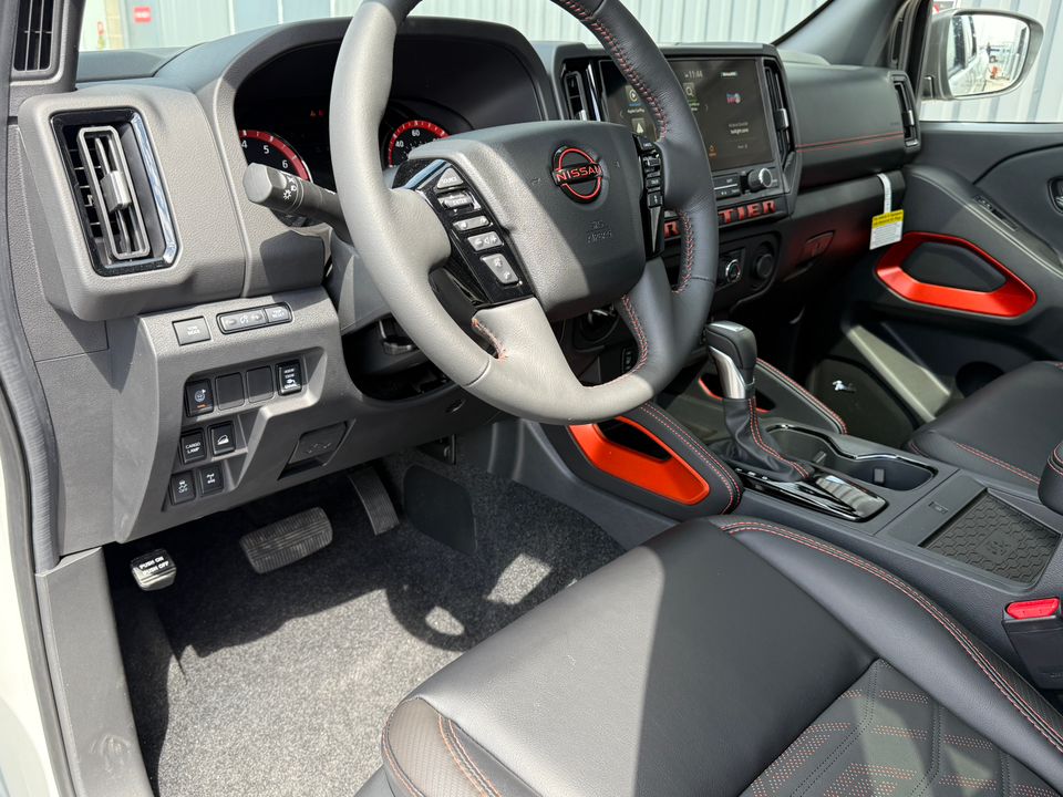 2025 Nissan Frontier