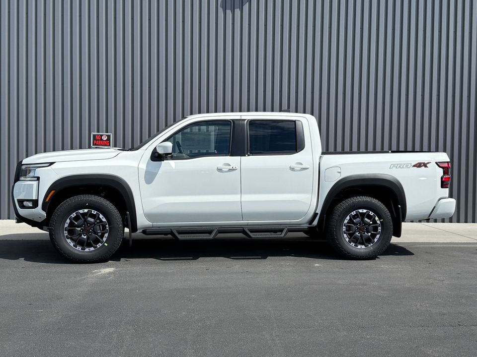 2025 Nissan Frontier