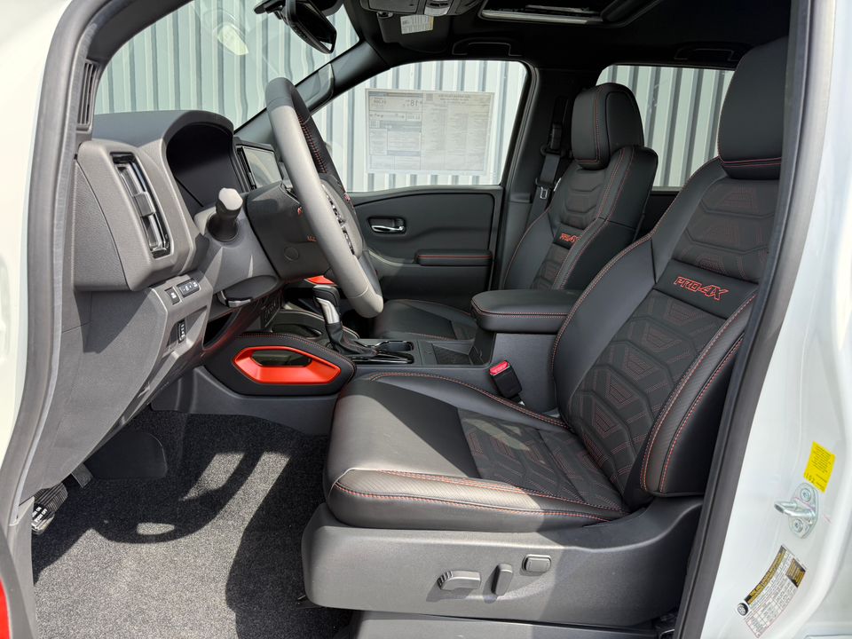 2025 Nissan Frontier