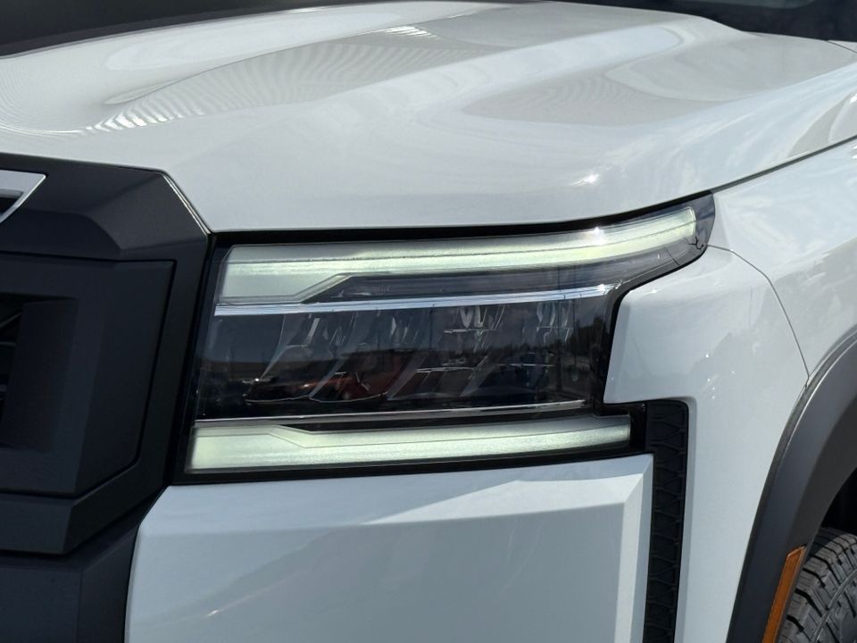 2025 Nissan Frontier