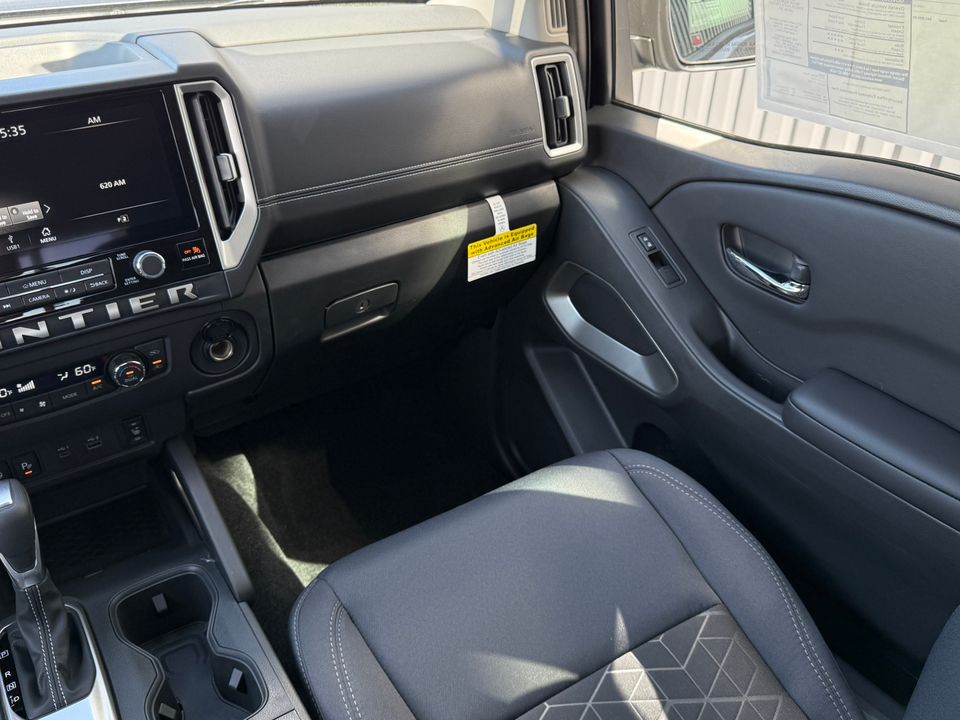 2025 Nissan Frontier