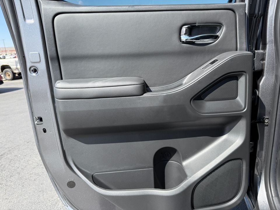 2025 Nissan Frontier