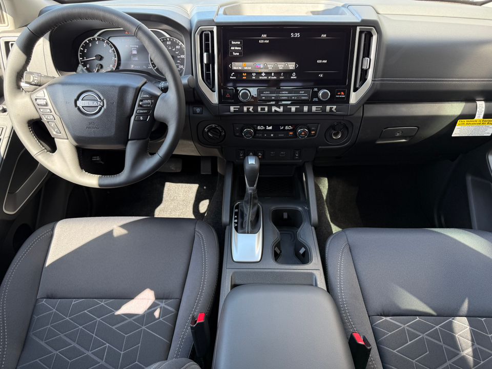 2025 Nissan Frontier