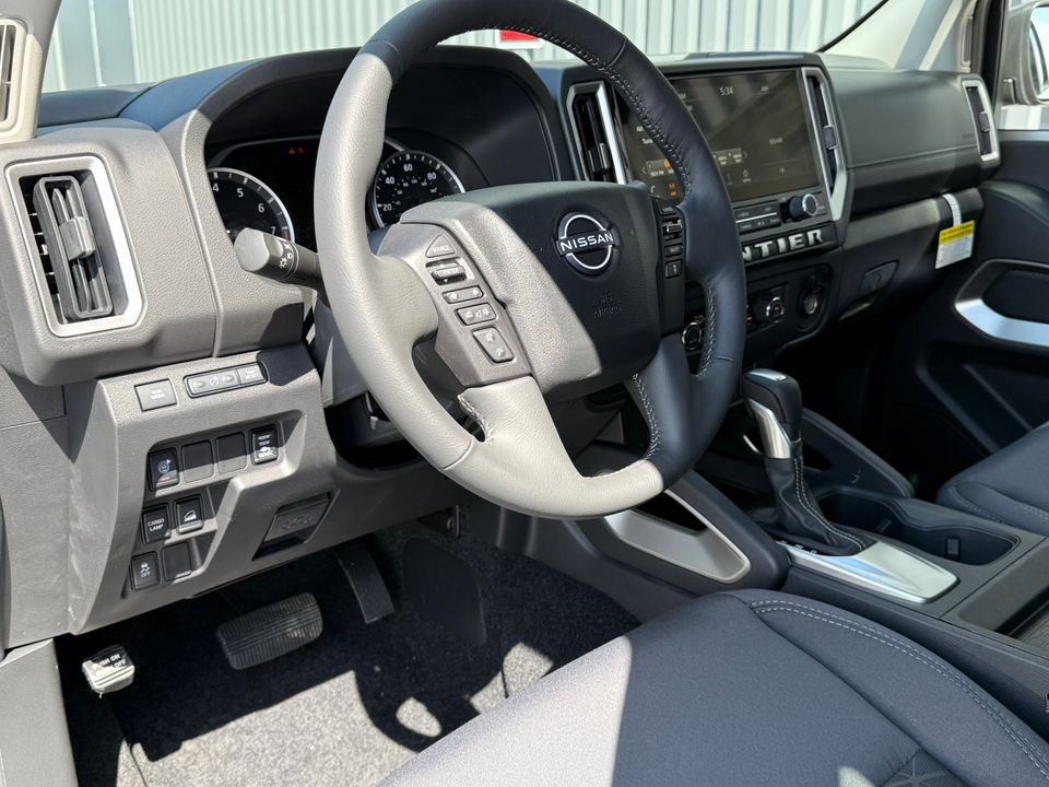 2025 Nissan Frontier