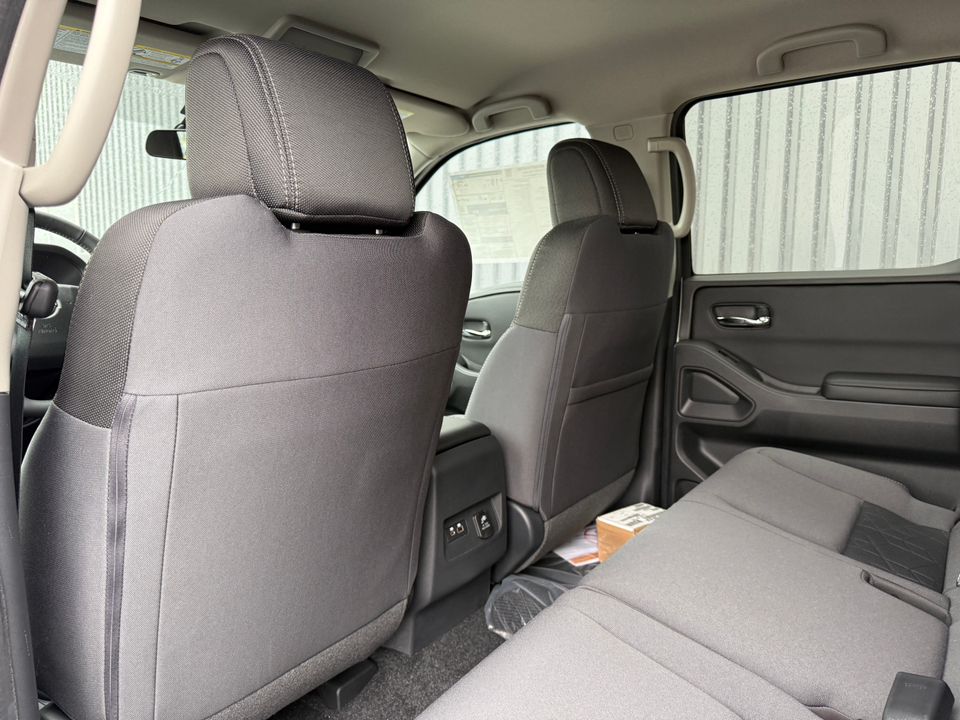2025 Nissan Frontier