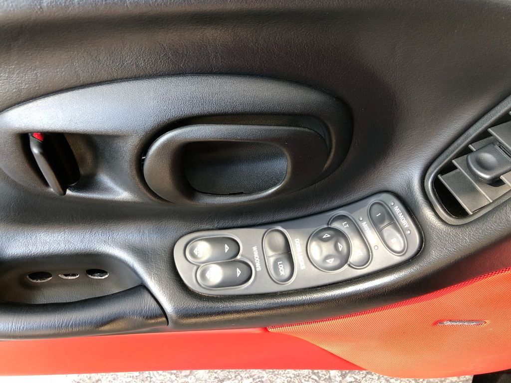 2004 Chevrolet Corvette