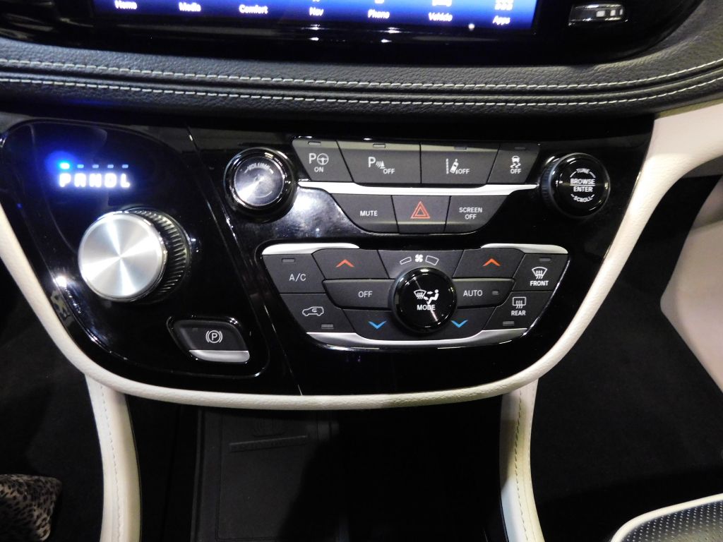 2023 Chrysler Pacifica