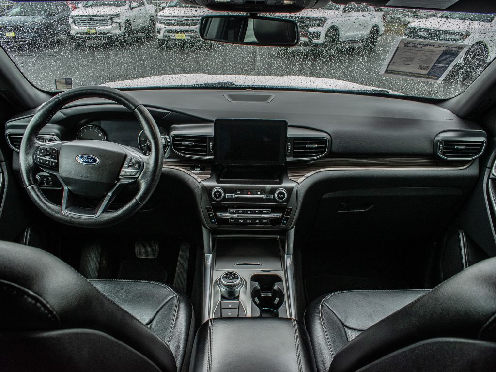 2020 Ford Explorer