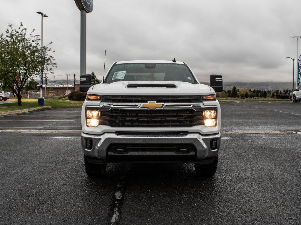 2024 Chevrolet Silverado 3500