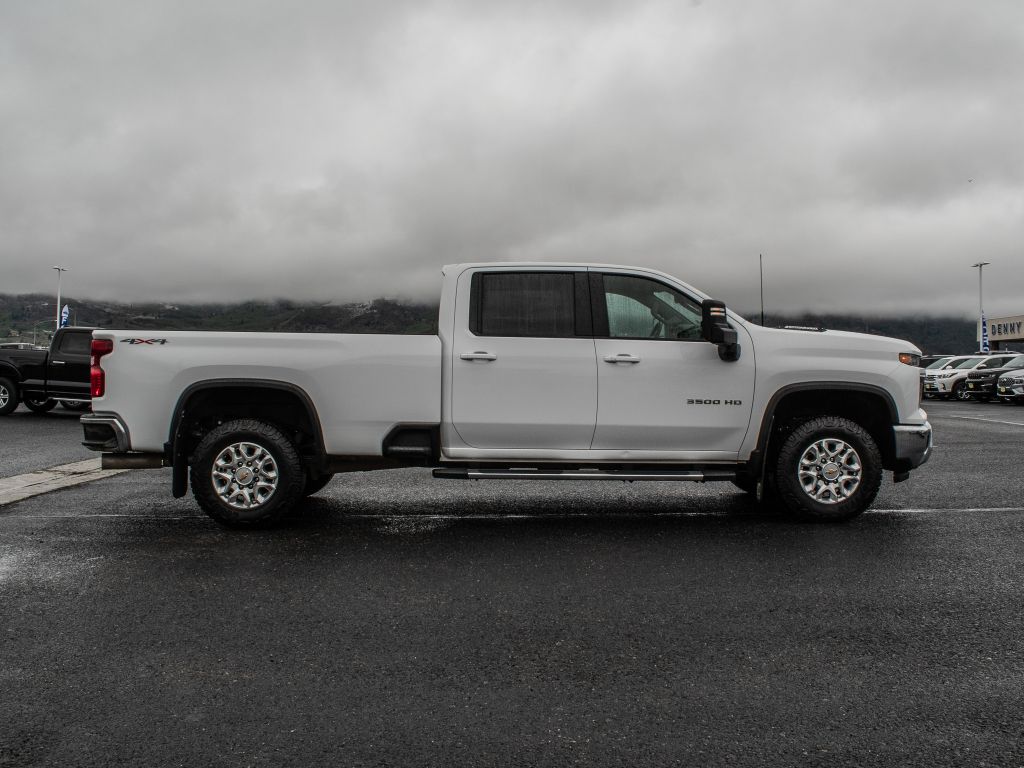 2024 Chevrolet Silverado 3500