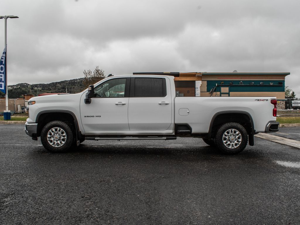2024 Chevrolet Silverado 3500