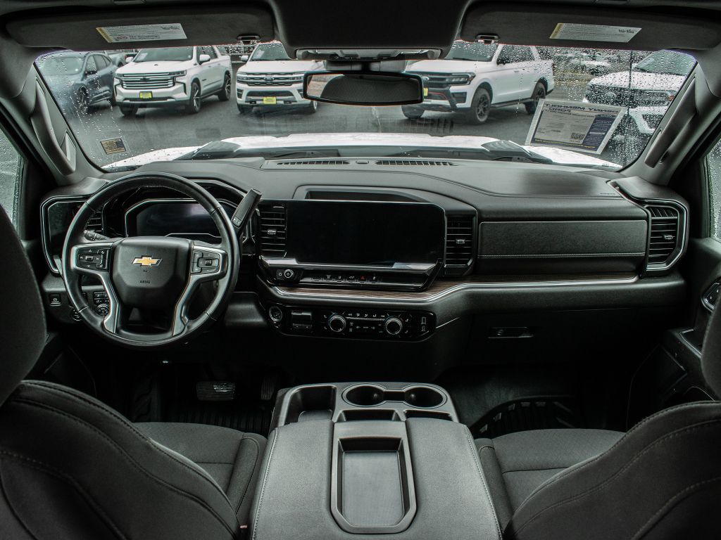 2024 Chevrolet Silverado 3500
