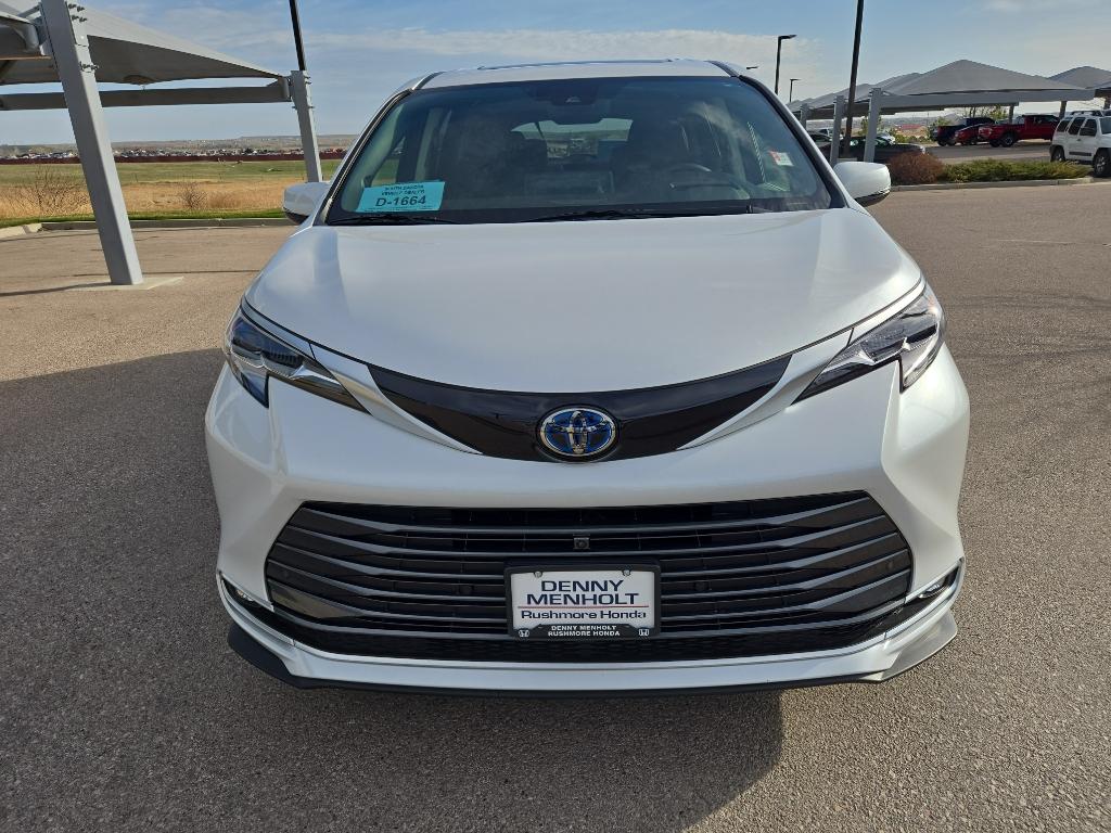 2023 Toyota Sienna