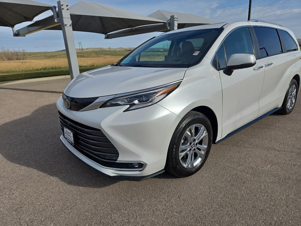 2023 Toyota Sienna
