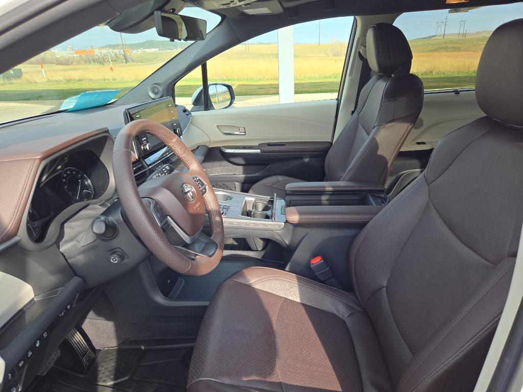 2023 Toyota Sienna