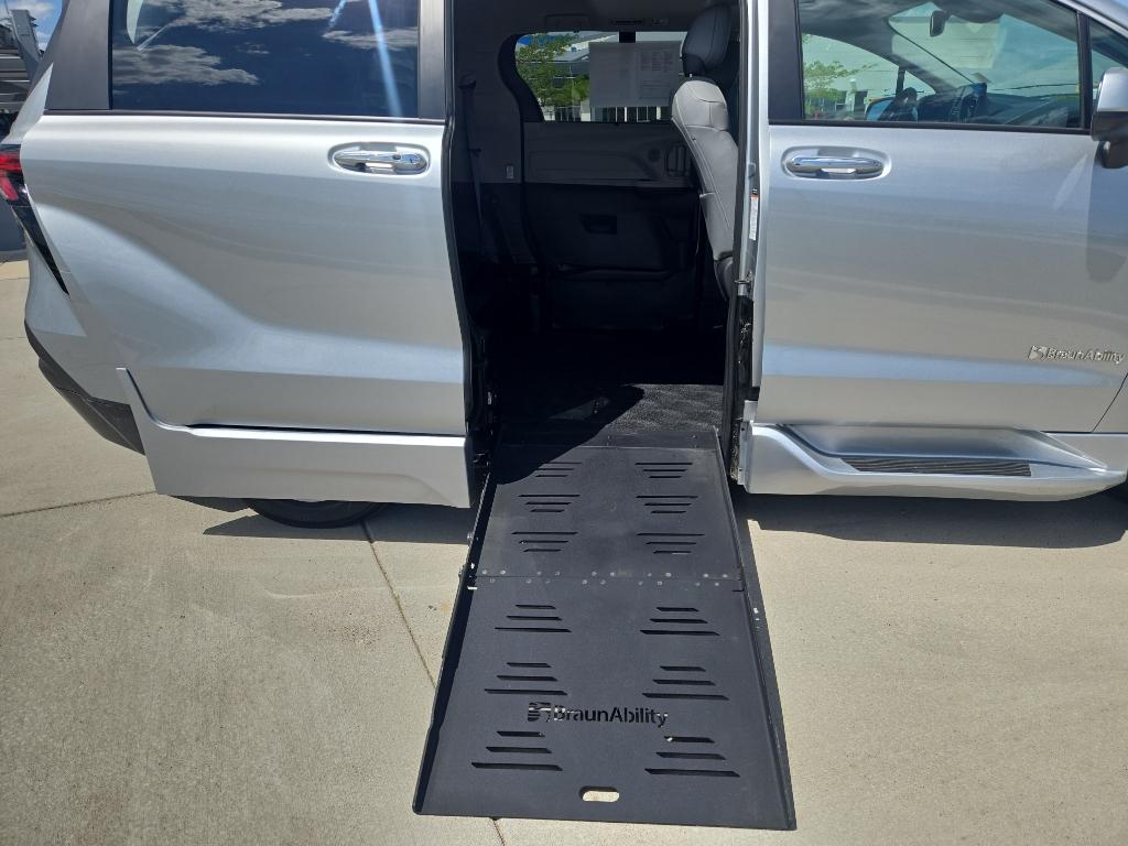 2022 Toyota Sienna
