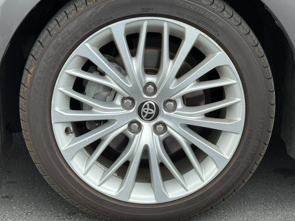 2020 Toyota Camry Hybrid