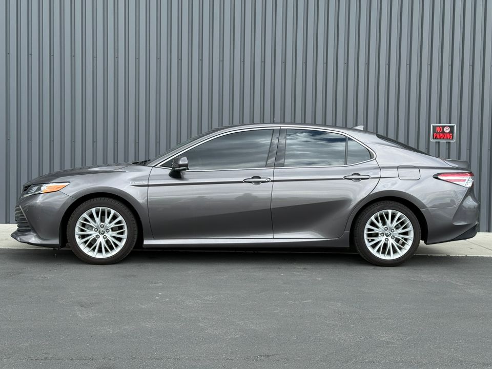 2020 Toyota Camry Hybrid