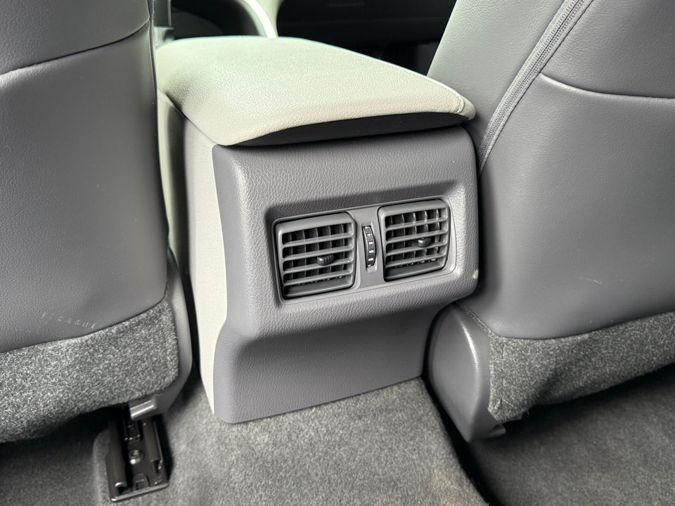 2020 Toyota Camry Hybrid