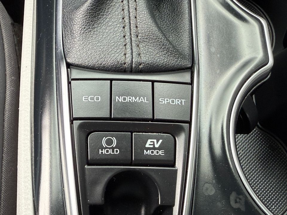 2020 Toyota Camry Hybrid