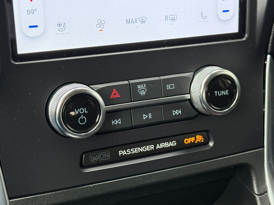 2024 Ford Edge