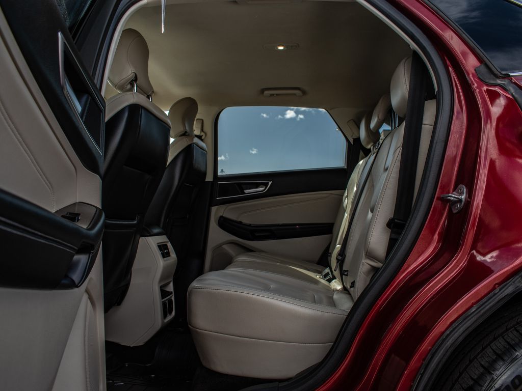 2018 Ford Edge