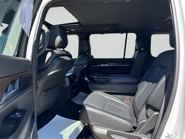 2024 Grand Wagoneer L Grand Wagoneer L