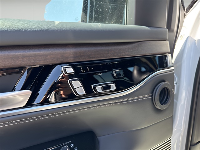 2024 Grand Wagoneer L Grand Wagoneer L