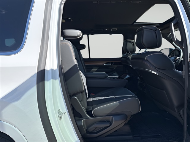 2024 Grand Wagoneer L Grand Wagoneer L
