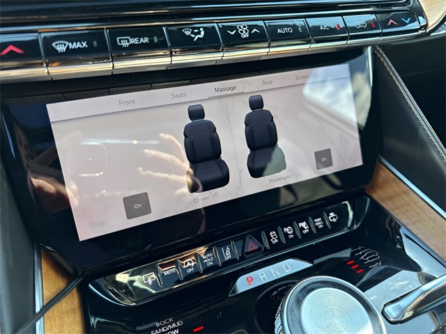 2024 Grand Wagoneer L Grand Wagoneer L