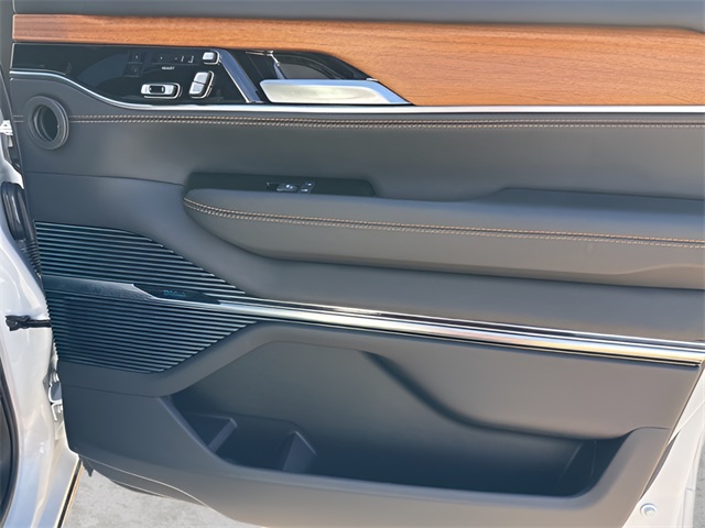 2024 Grand Wagoneer L Grand Wagoneer L