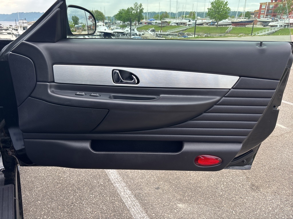 2003 Ford Thunderbird