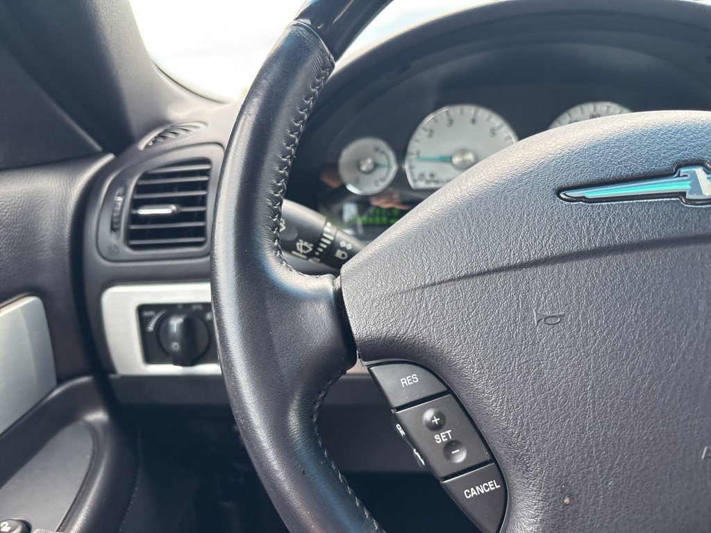 2003 Ford Thunderbird